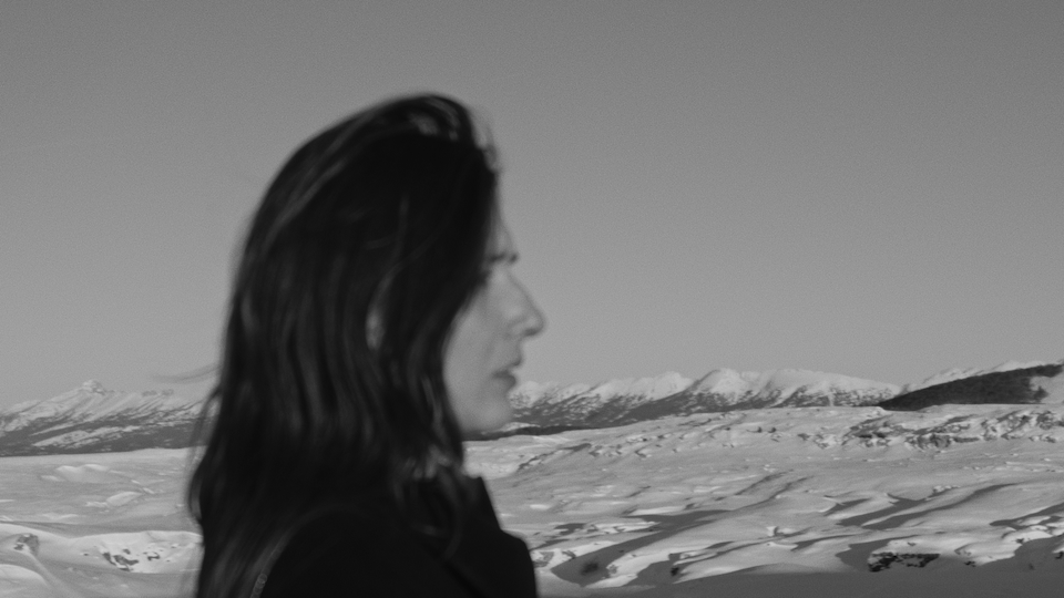 La violiste Salomé Gasselin et son nouvel album Mystères, clip de la Gigue de Bach réalisée par Valentine Chauvin